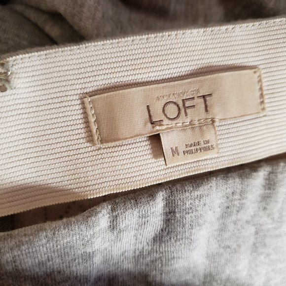 Loft M Women's Gray Quilted Textured Knit Flippy Swing Skirt Elastic Waist - Picture 6 of 7